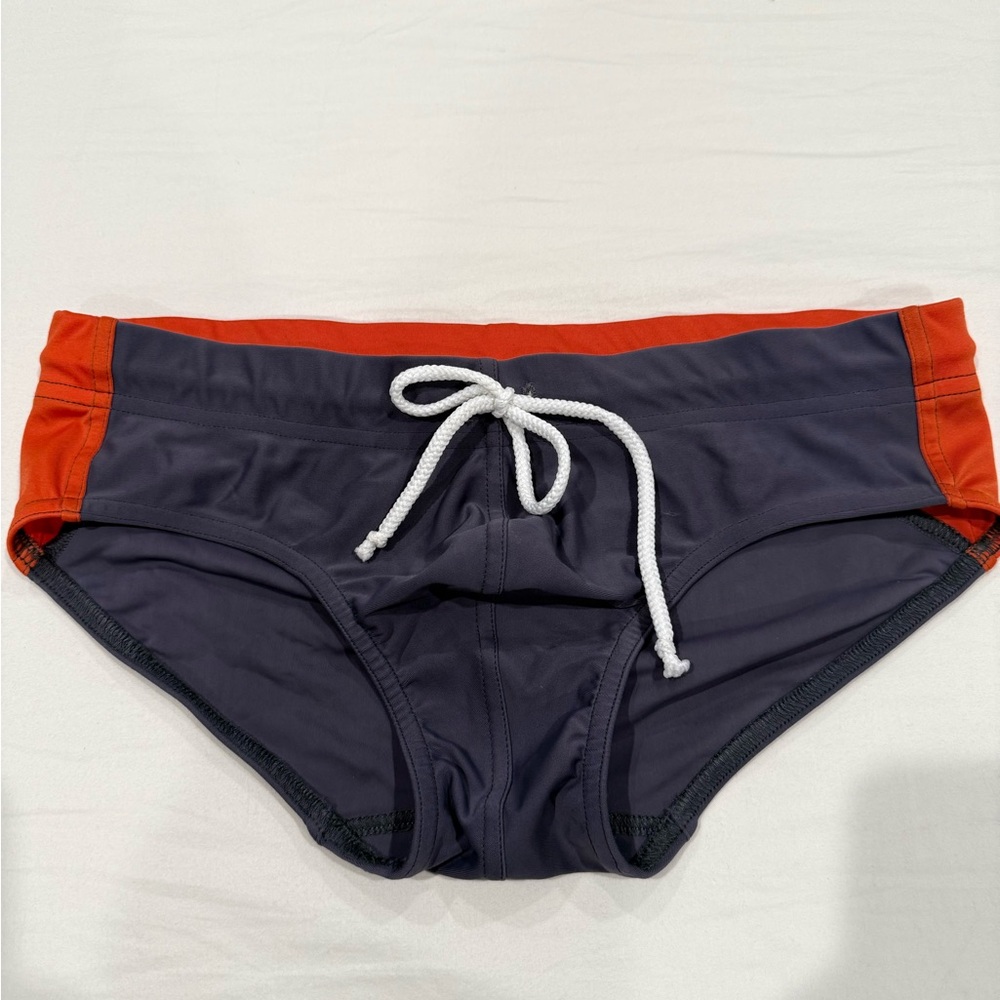Men’s Speedo size Medium